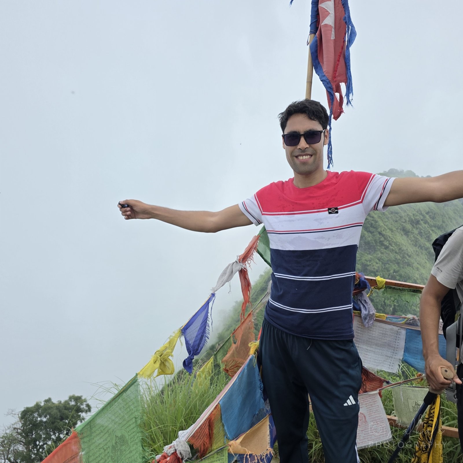 मकवानपुर, भीमफेदी -८ मा पर्ने लट्टारम्भेश्वर महादेव डाँडा ।